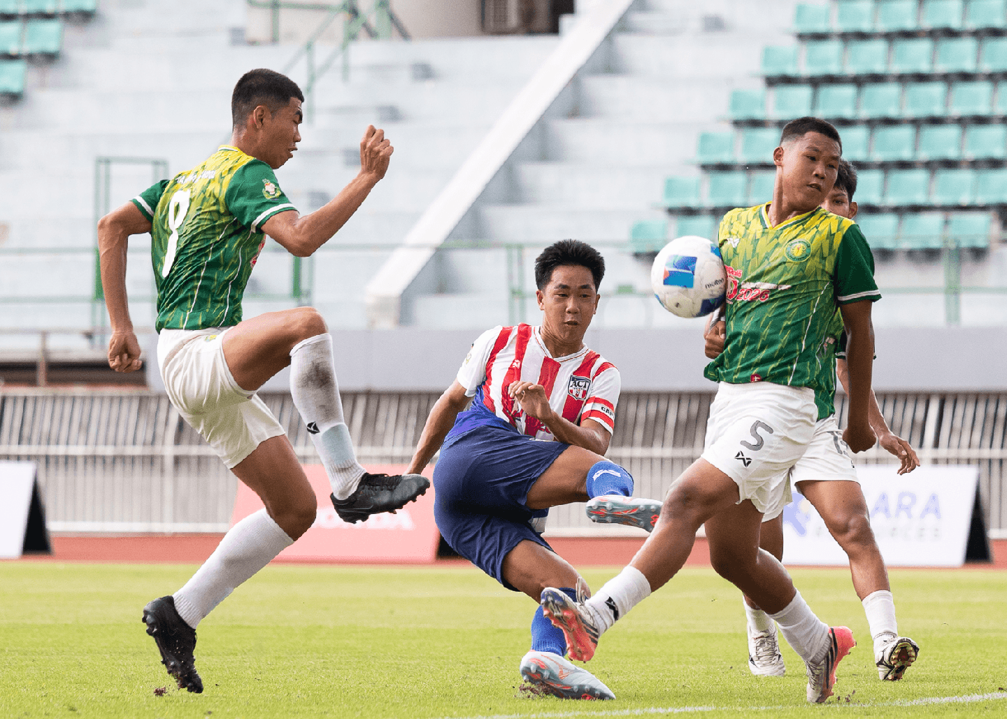 อัสสัมธนฯ ฟอร์มโหด ไล่ถล่ม กันทรารมณ์ ขาดลอย 5-1 ส่วนเทพศิรินทร์ ชนะจุดโทษ พิชยบัณฑิต 6-5 ฟุตบอลนักเรียนกรมพลศึกษา-เดลินิวส์คัพ 2026 รุ่นอายุ 16 ปี ก. รอบ 8 ทีม
